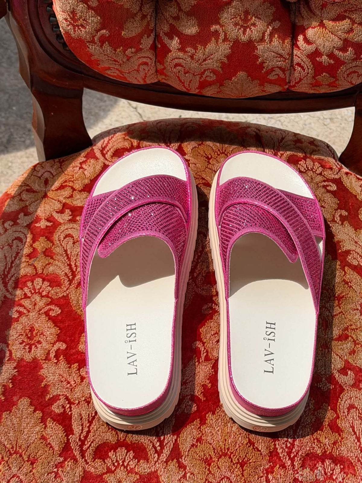 LAV-ISH Crossover Slides in fuchsia