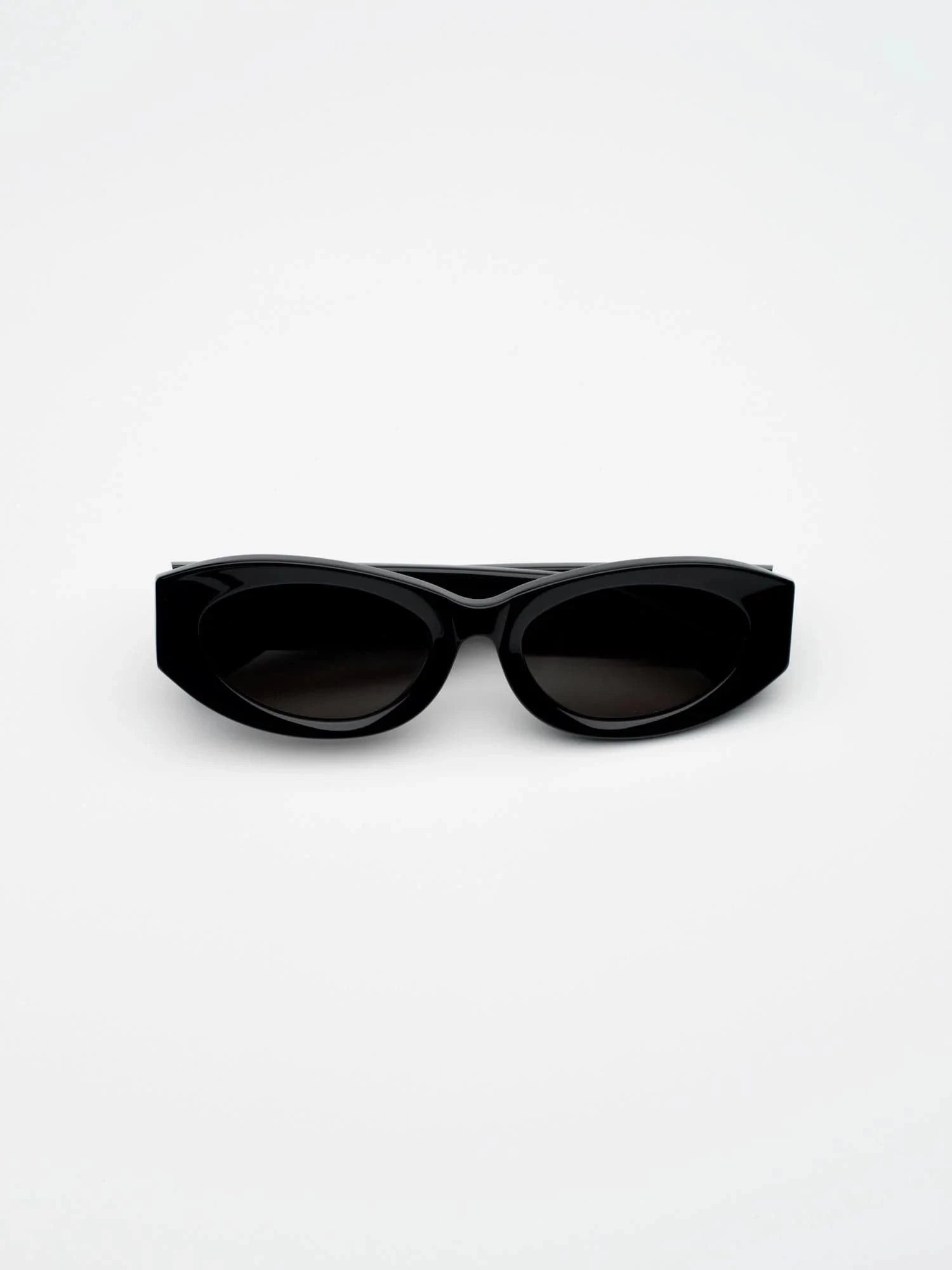 Edera Margaux Black Acetate Sunglasses - Pinkhill -  - [] - Darwin boutique - Australian fashion design - Darwin Fashion - Australian Fashion Designer - Australian Fashion Designer Brands - Australian Fashion Design 