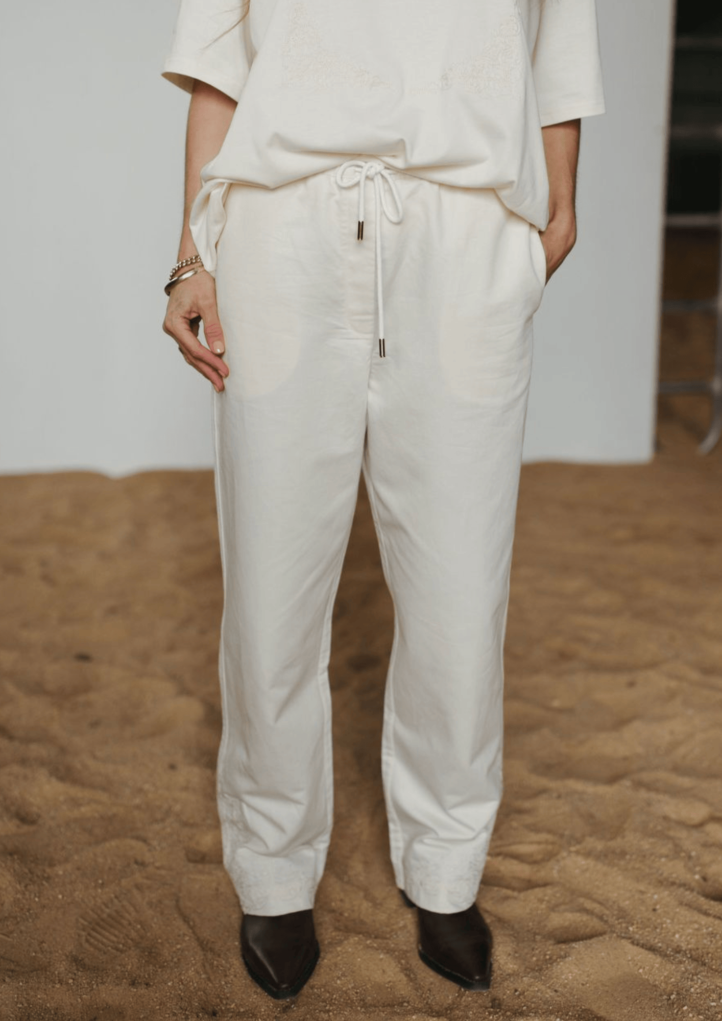 Farmer By Whitney Paisley Emboss Drawstring Pant