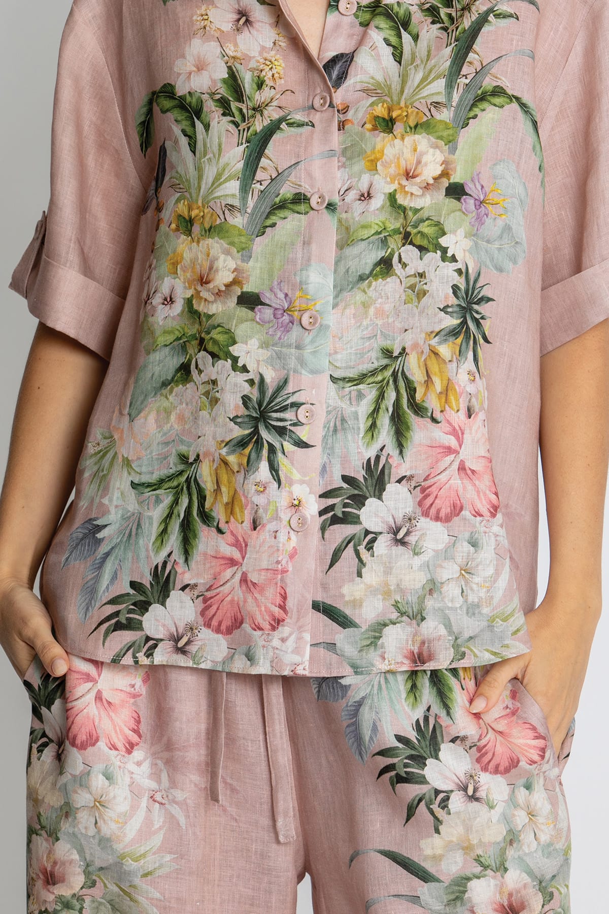 Kachel Harper Pant in Fleur Amour pink floral linen - back view