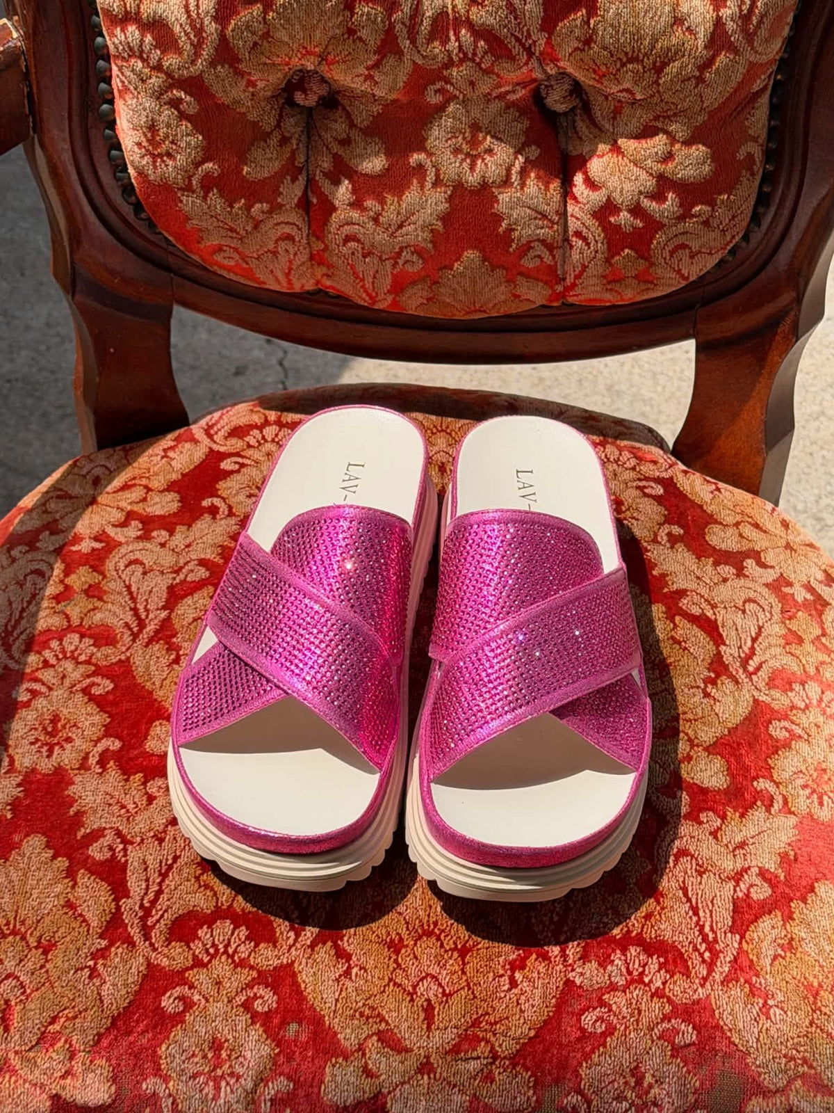 LAV-ISH Crossover Slides in fuchsia