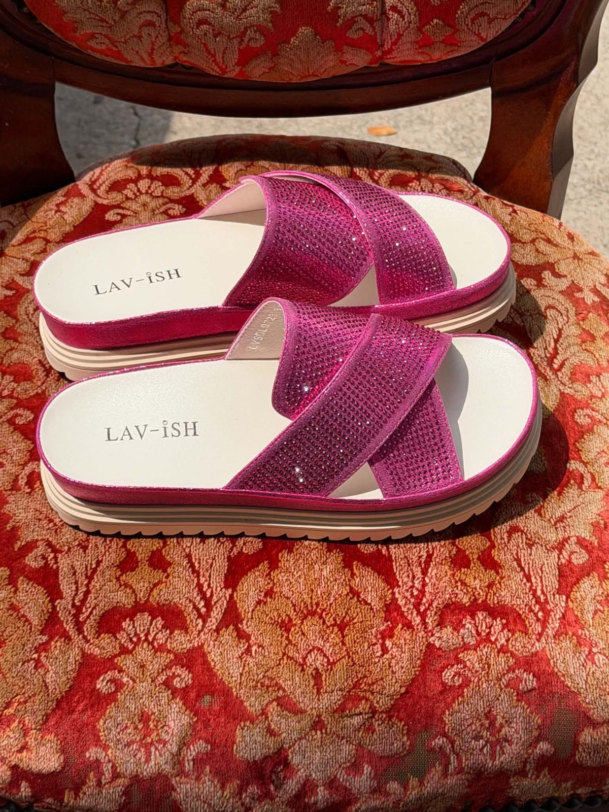 LAV-ISH Crossover Slides in fuchsia