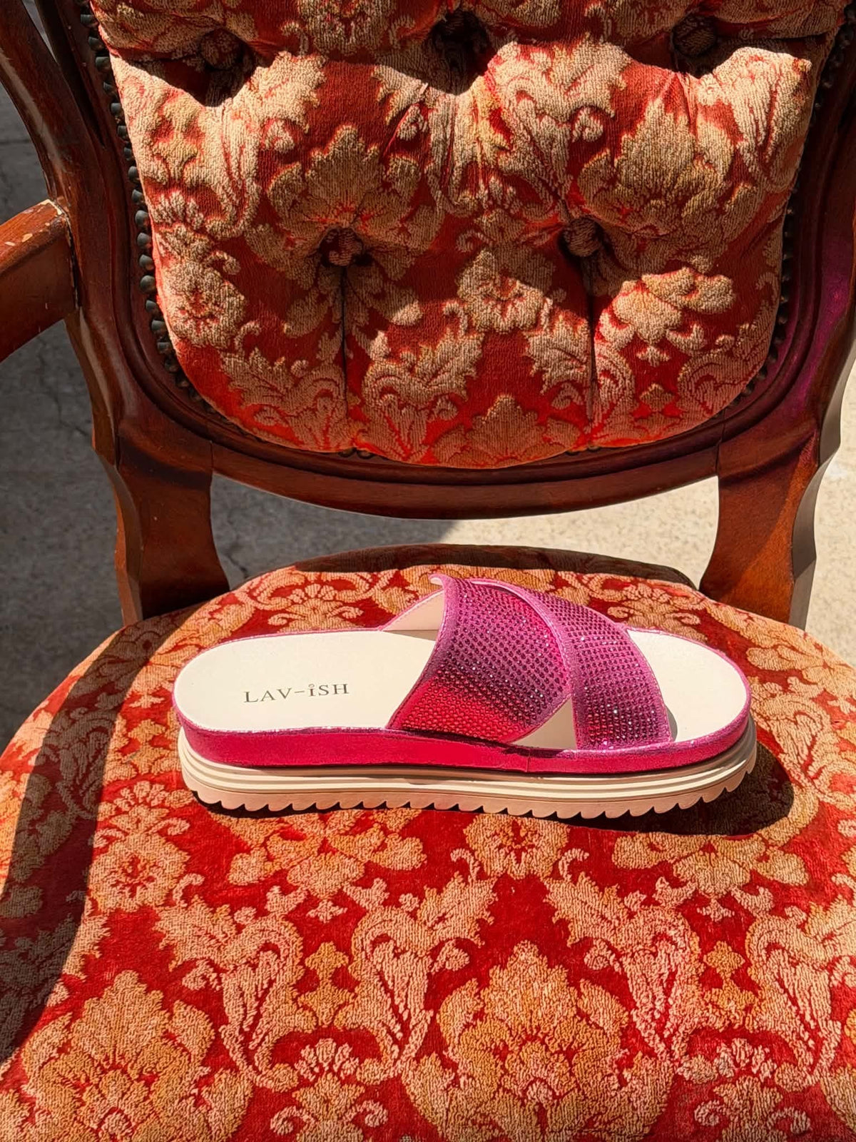 LAV-ISH Crossover Slides in fuchsia