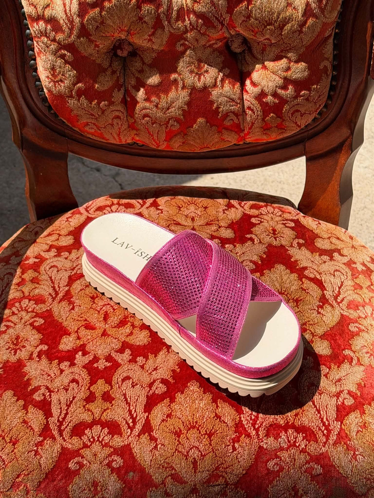 LAV-ISH Crossover Slides in fuchsia