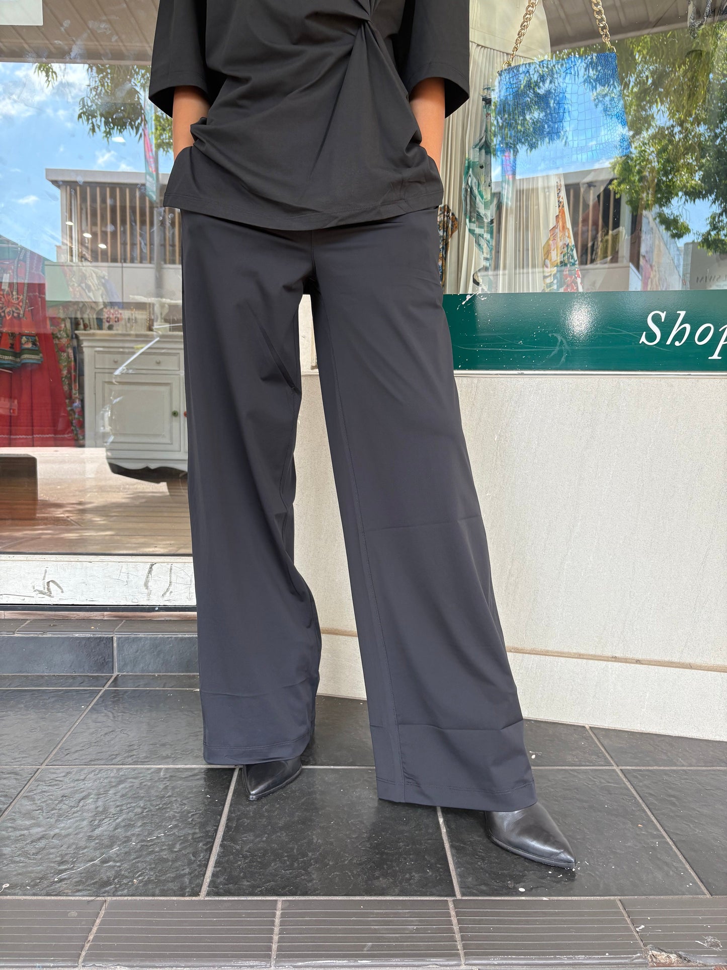 Lounge Tech Stretch Elastic Waist Relaxed Fit Wide Leg Long Pant Roatan Black - Pinkhill -  - [] - Darwin boutique - Australian fashion design - Darwin Fashion - Australian Fashion Designer - Australian Fashion Designer Brands - Australian Fashion Design 