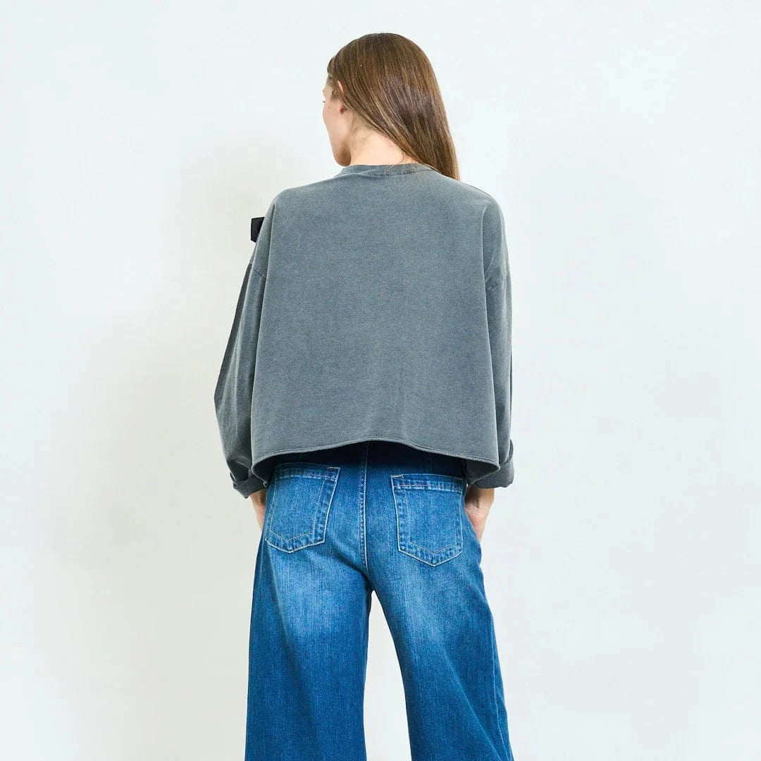 Michella Mii Oversized Sweatshirt With 3D Sculpted Flower Appliqués - Pinkhill -  - [] - Darwin boutique - Australian fashion design - Darwin Fashion - Australian Fashion Designer - Australian Fashion Designer Brands - Australian Fashion Design 