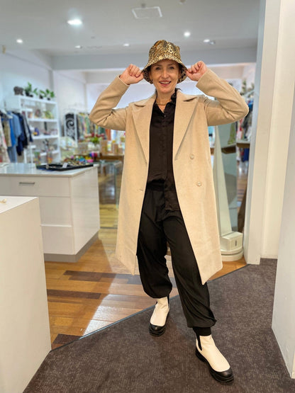 MOKÉ NEW ZELAND - Oatmeal trench - Pinkhill - MOKÉ -  - Darwin boutique - Australian fashion design - Darwin Fashion - Australian Fashion Designer - Australian Fashion Designer Brands - Australian Fashion Design Jackets/Capes