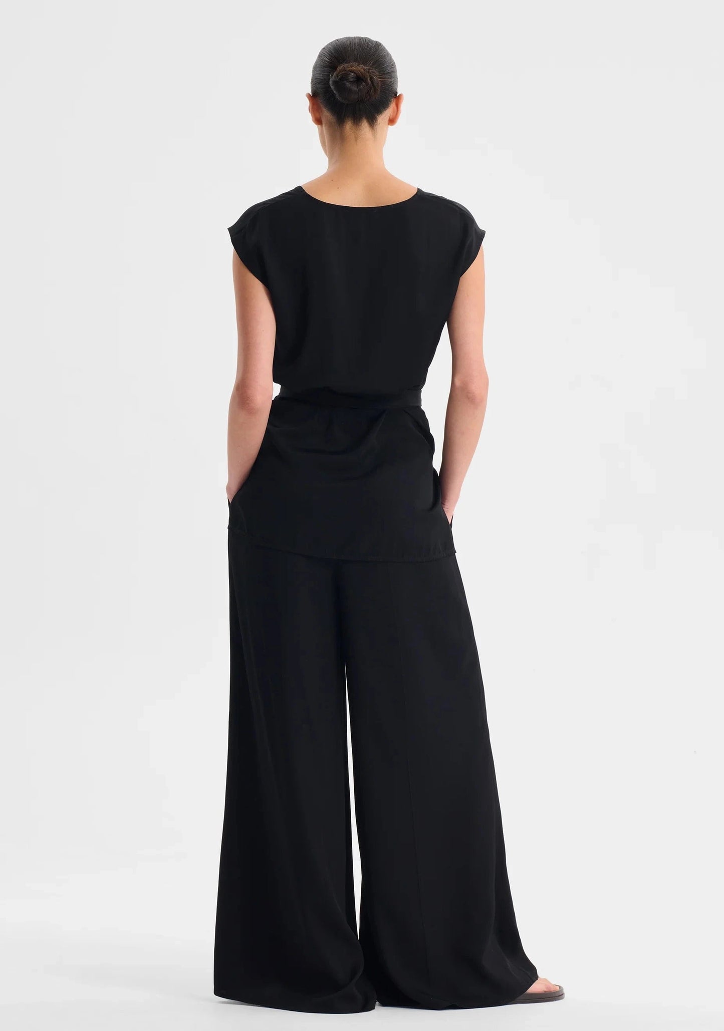 Morrison Talise Pant - Black - Pinkhill -  - [] - Darwin boutique - Australian fashion design - Darwin Fashion - Australian Fashion Designer - Australian Fashion Designer Brands - Australian Fashion Design 