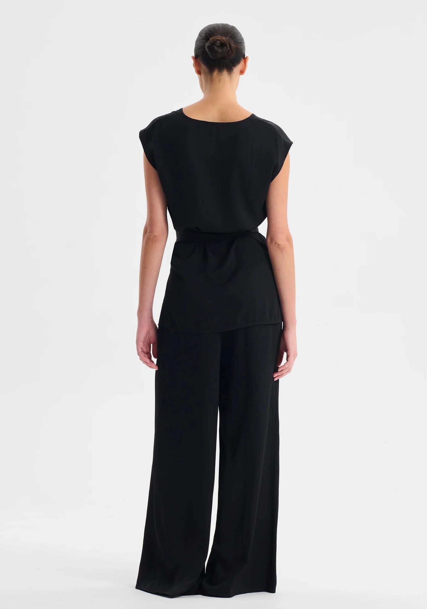 Morrison Talise Top - Black - Pinkhill -  - [] - Darwin boutique - Australian fashion design - Darwin Fashion - Australian Fashion Designer - Australian Fashion Designer Brands - Australian Fashion Design 