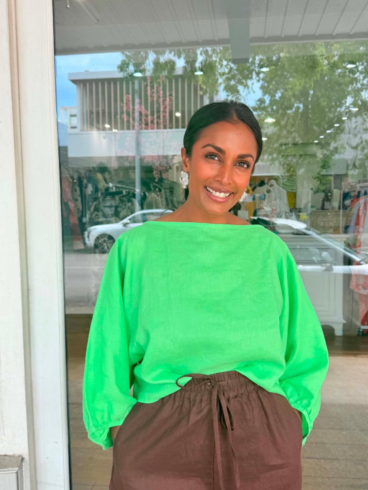 Oktavija Linen Shrug - Green