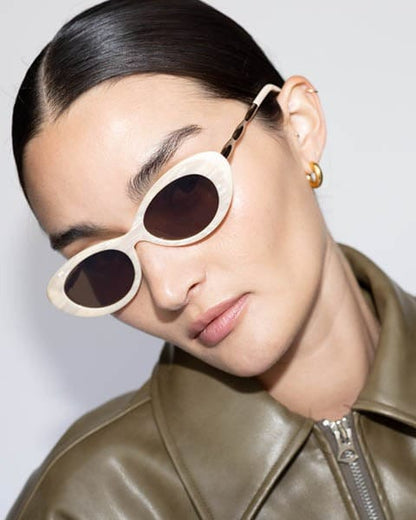 Belle Époque Oval Sunglasses - Ivory