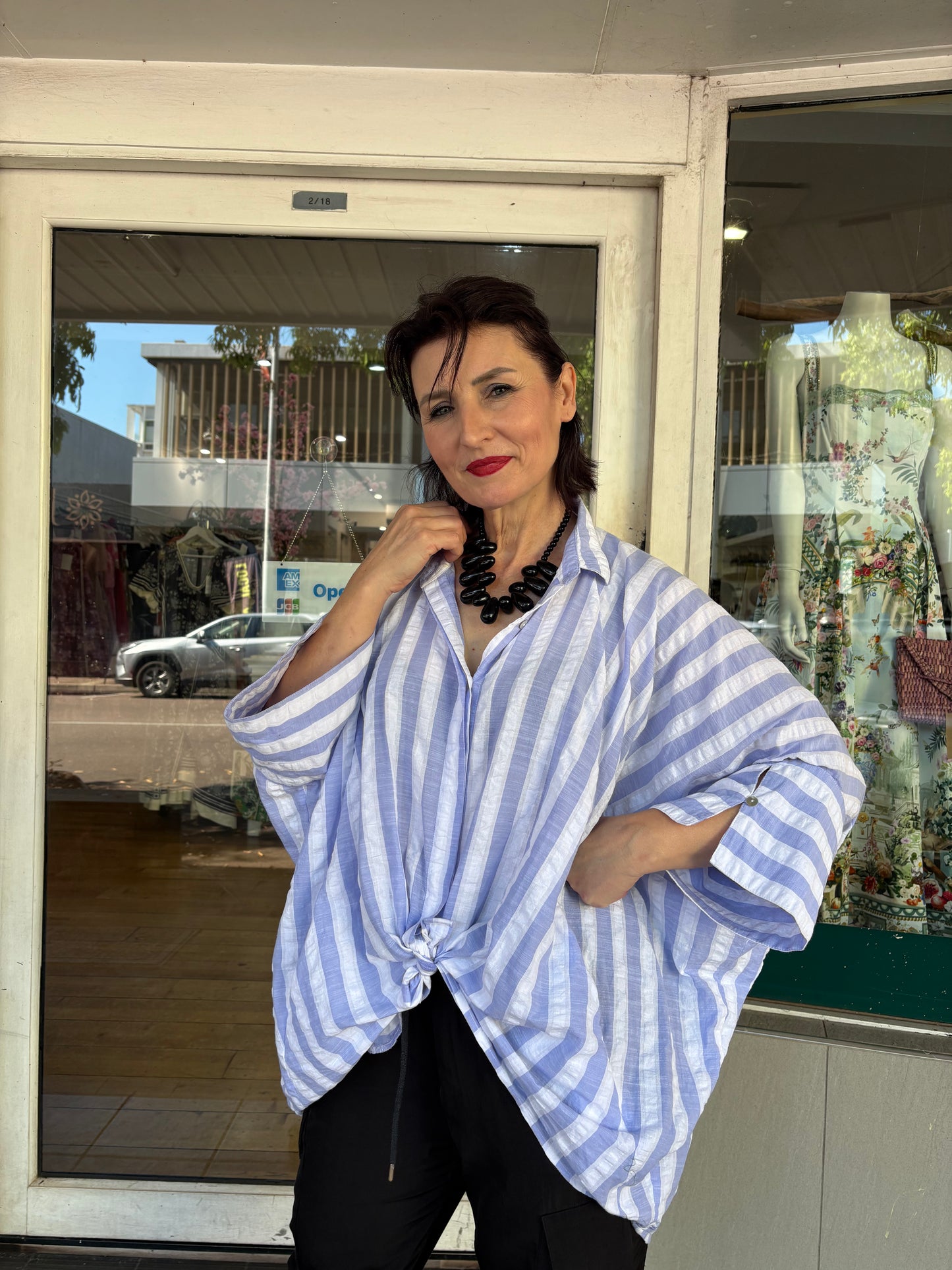 Oktavija Emila Top Blue