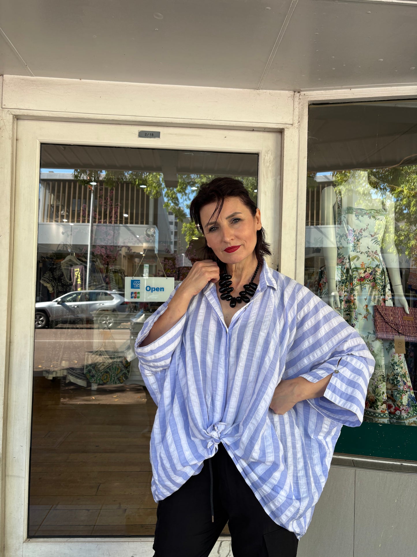 Oktavija Emila Top Blue