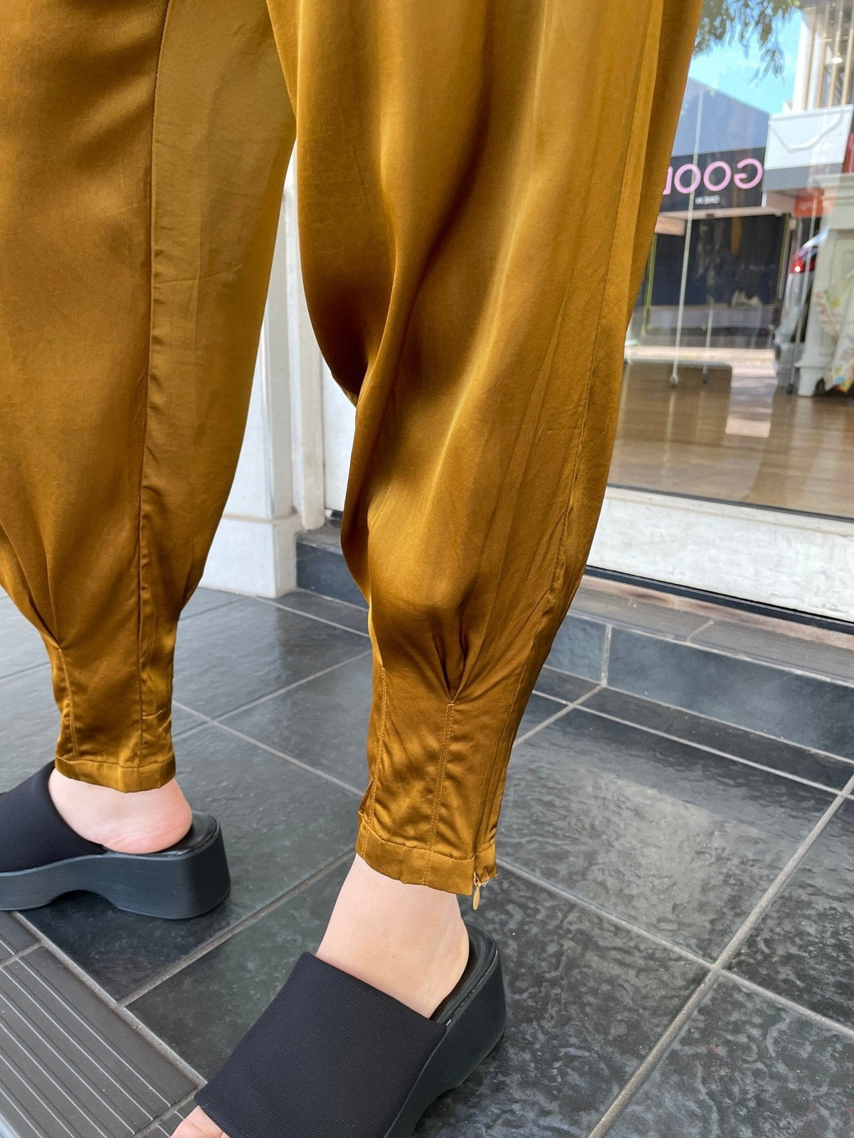 Studio Adine Maine Pant - Gold
