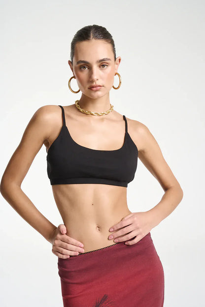 SUMMI SUMMI SPORTS CROP - BLACK - Pinkhill -  - [] - Darwin boutique - Australian fashion design - Darwin Fashion - Australian Fashion Designer - Australian Fashion Designer Brands - Australian Fashion Design 