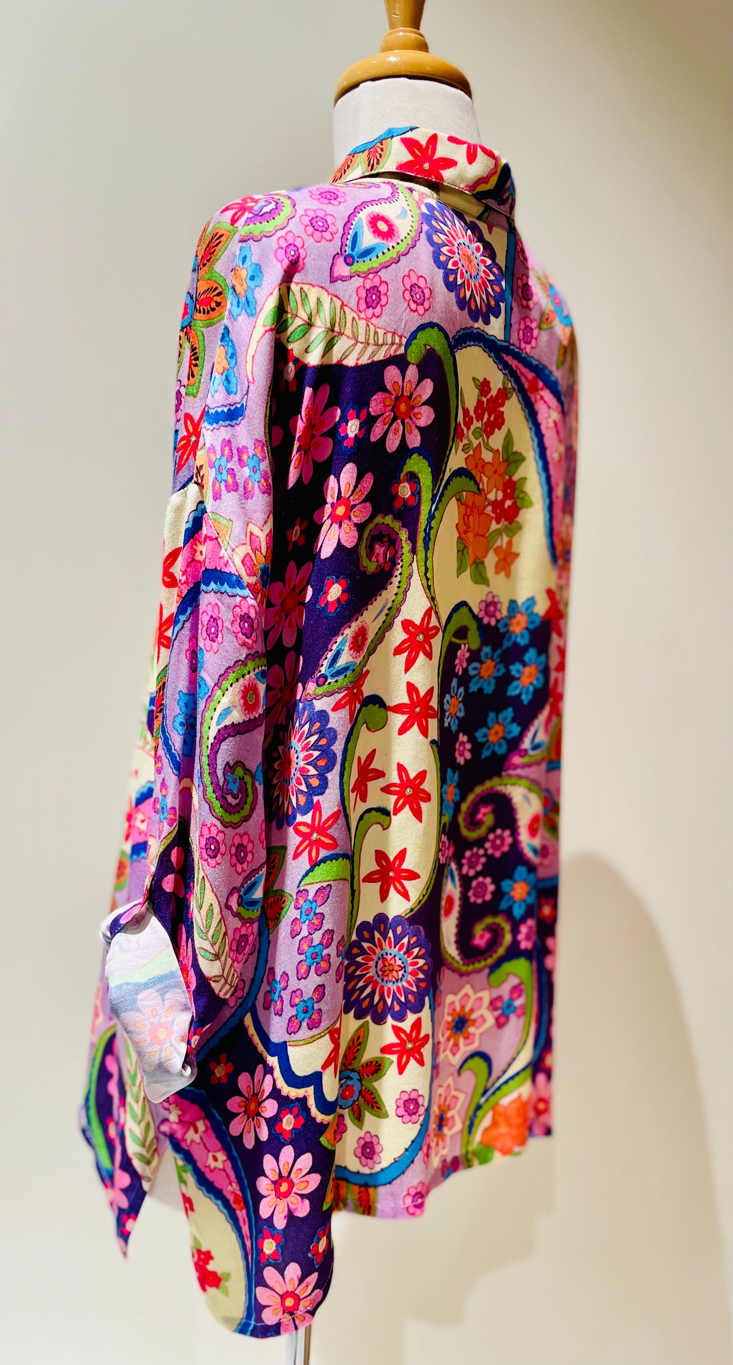 OKTAVIJA Blouse Jay purple Flowers - Pinkhill, Darwin boutique, high end fashion, Darwin Fashion